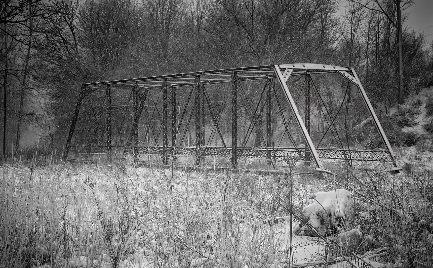 Iron Bridge Snowfall.. by Gary Potts