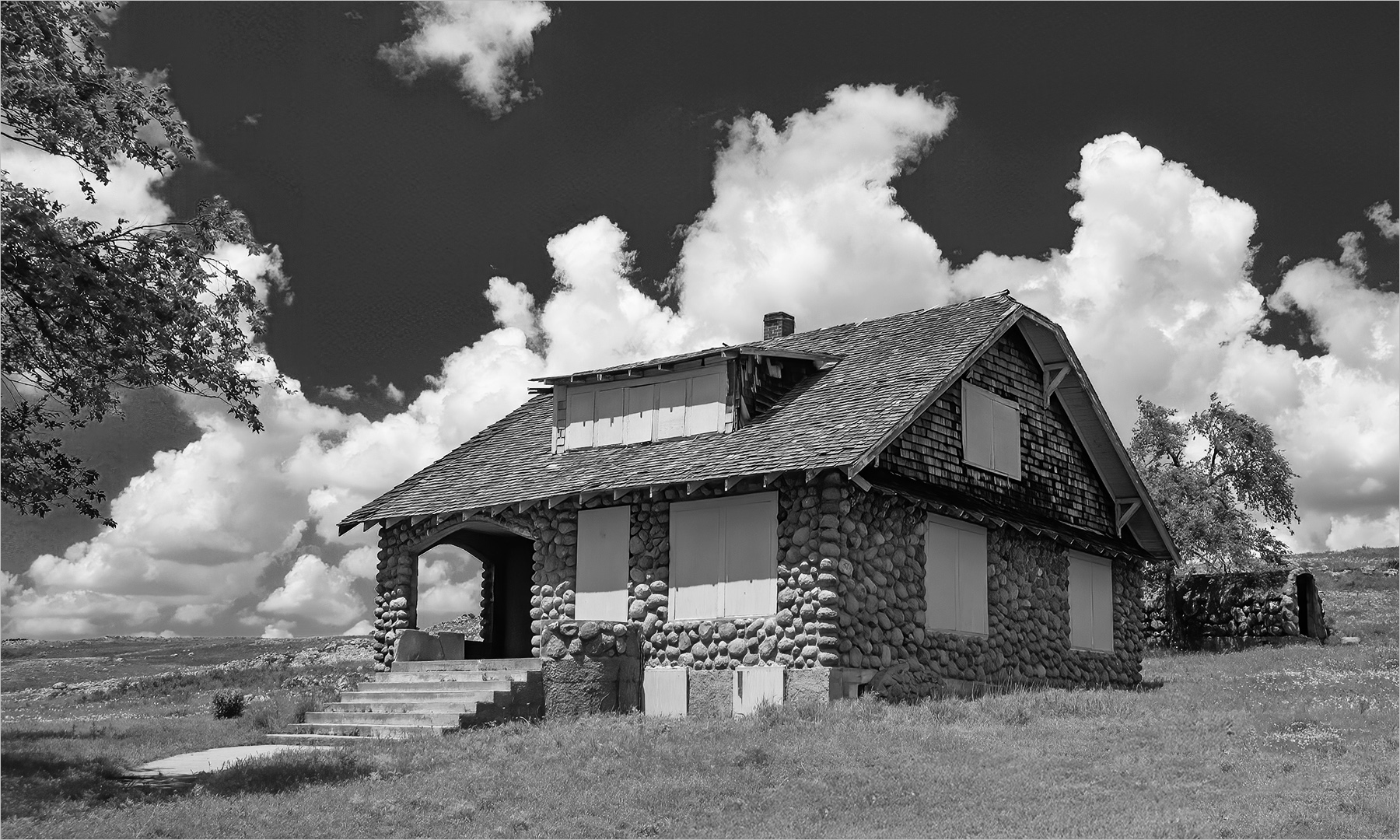 Abandoned rockhouse by Tom McCreary